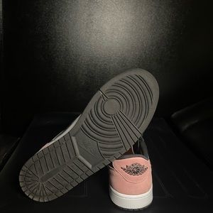 Air Jordan 1 Low “Bleached Coral”